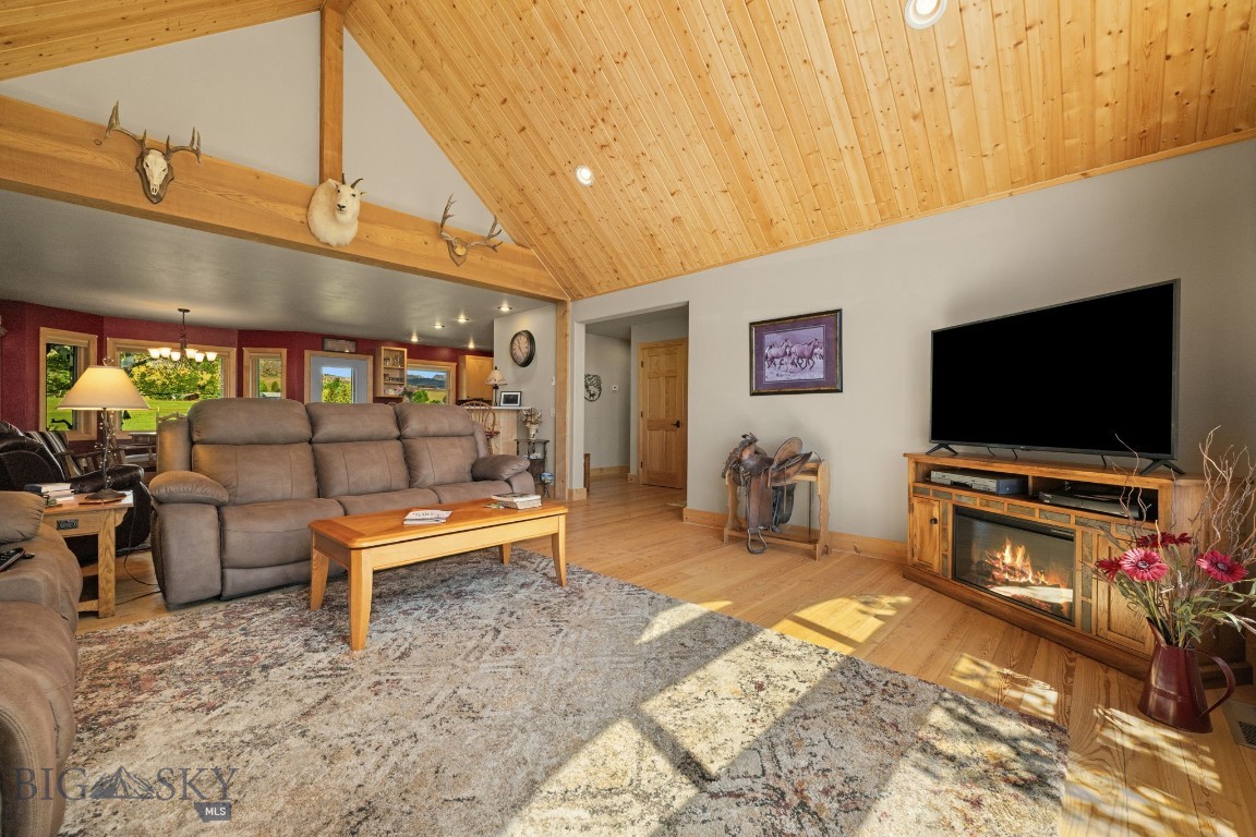 45 Sphinx Mountain Court