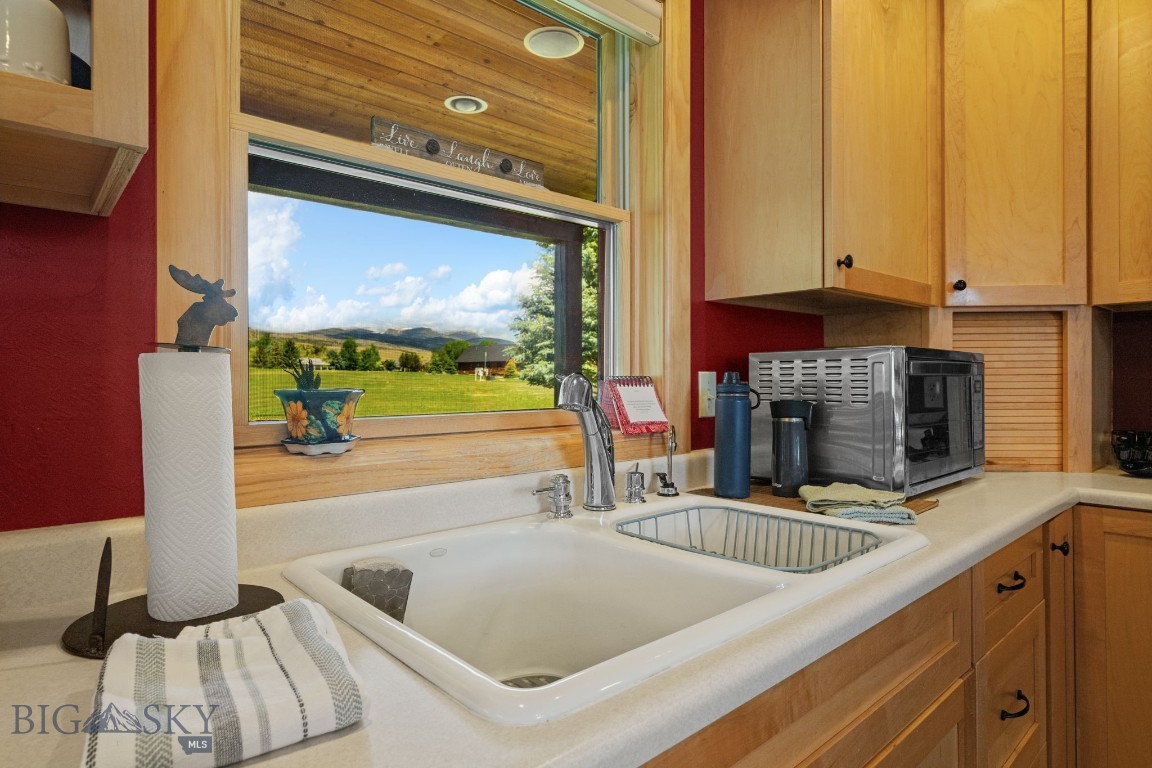 45 Sphinx Mountain Court