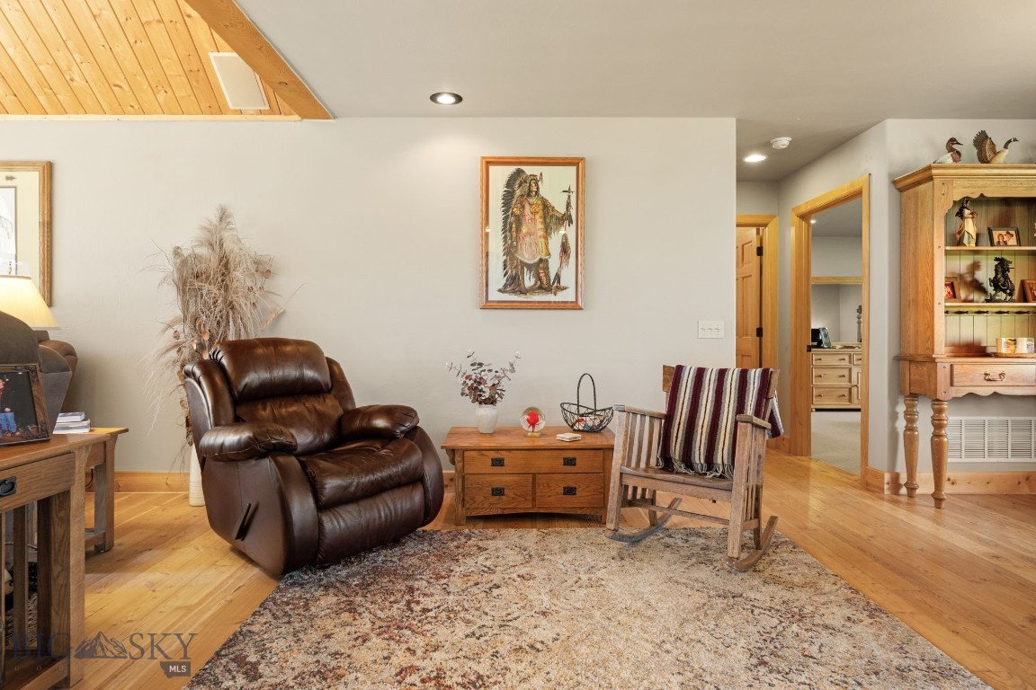 45 Sphinx Mountain Court