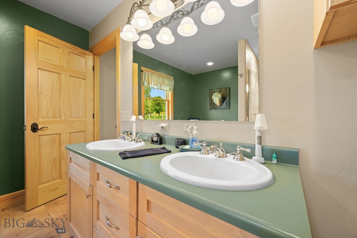 45 Sphinx Mountain Court