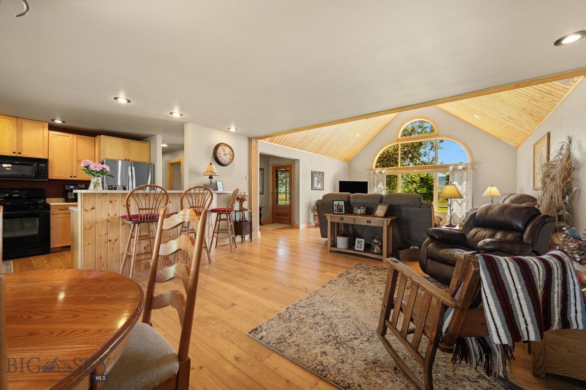 45 Sphinx Mountain Court