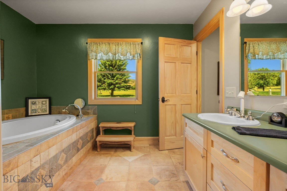 45 Sphinx Mountain Court