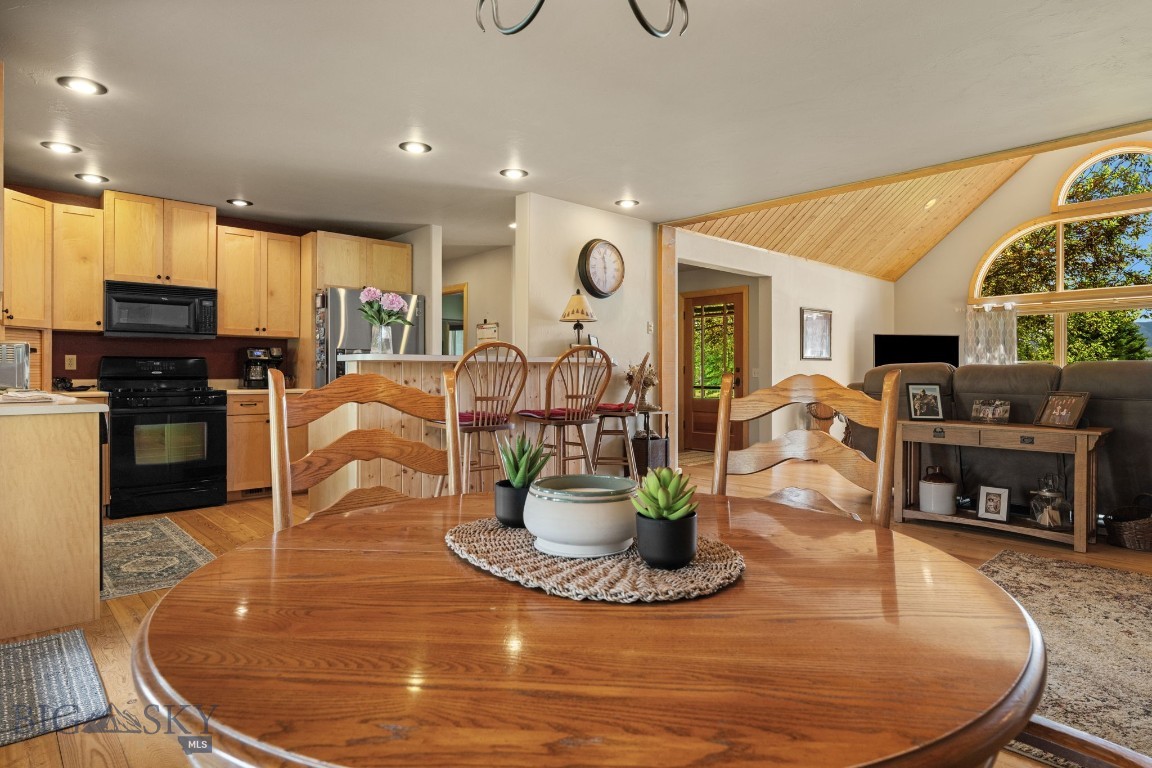 45 Sphinx Mountain Court