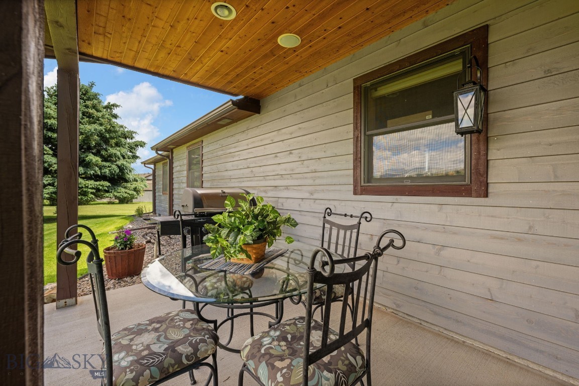 45 Sphinx Mountain Court