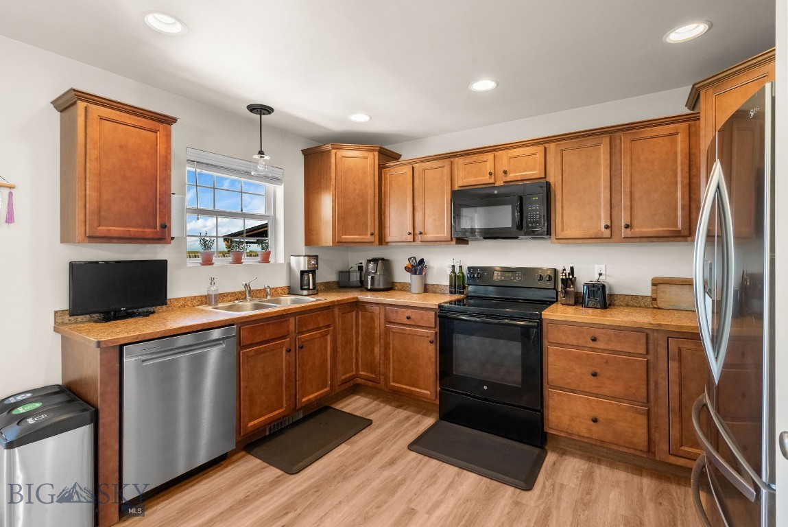 1007 Powers Boulevard