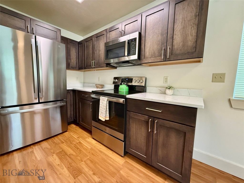 2115 Durston Road 13