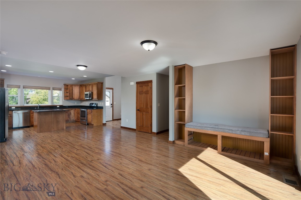 54 Falconers Way