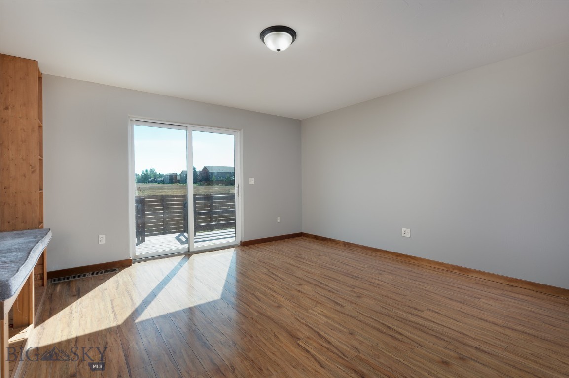 54 Falconers Way