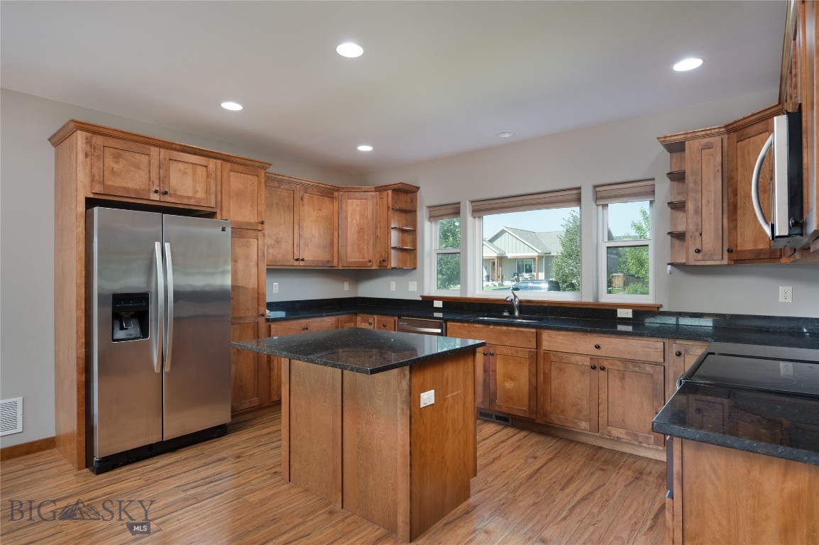 54 Falconers Way