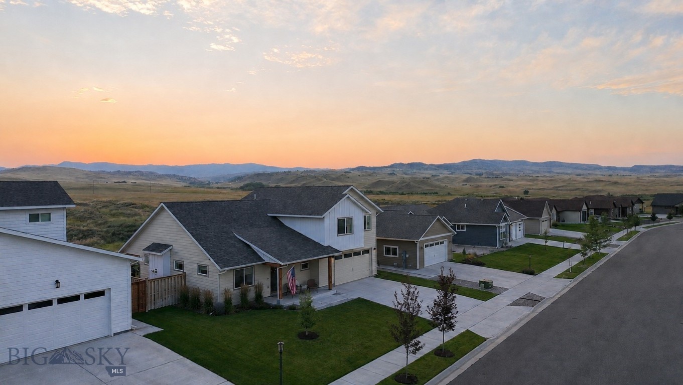 1005 Pryor Lane