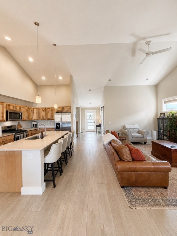 1005 Pryor Lane