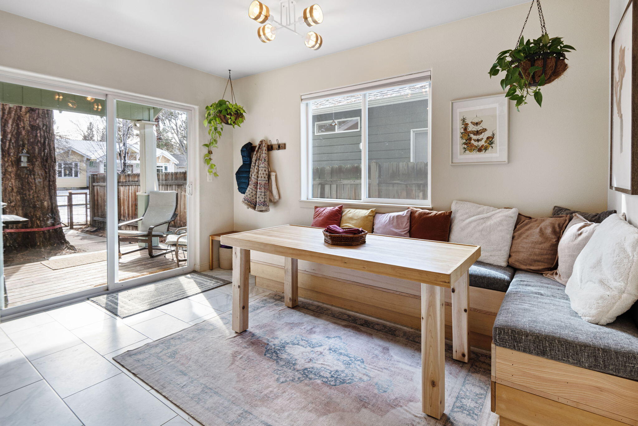 1502 NW Davenport Avenue