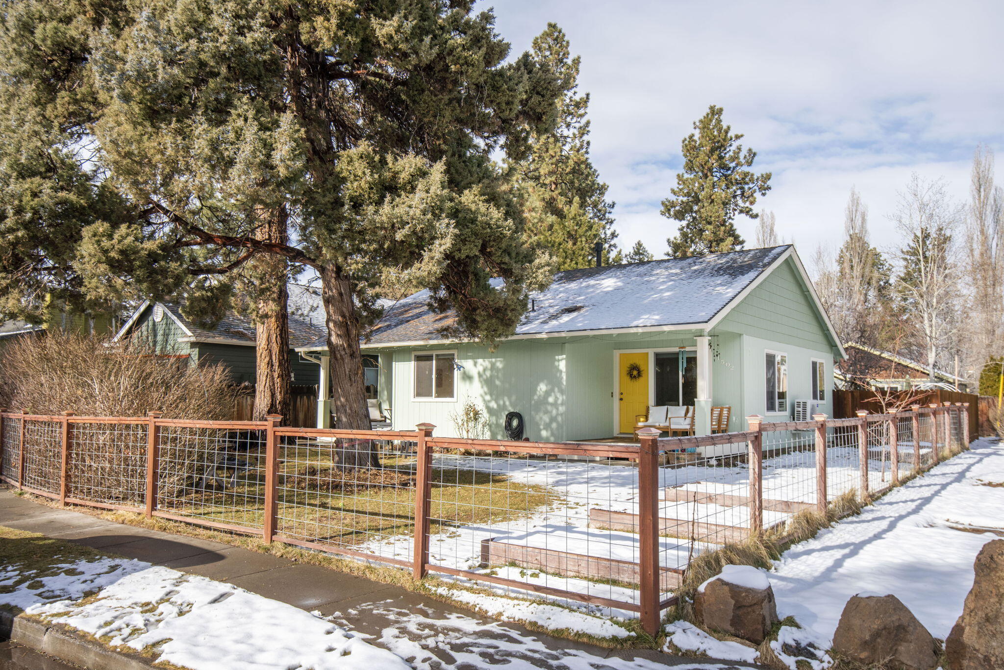 1502 NW Davenport Avenue