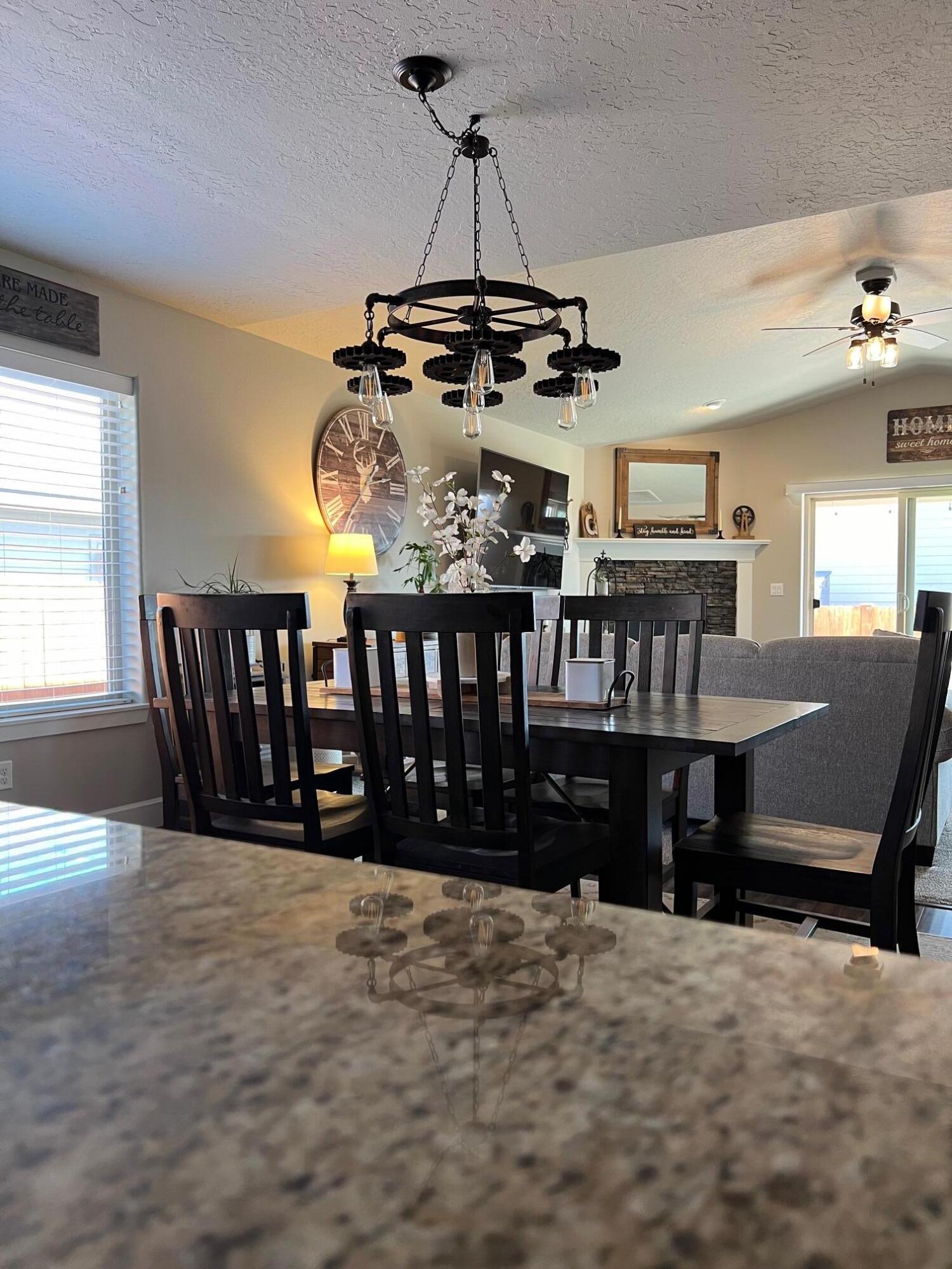 2562 NW Greenwood Avenue