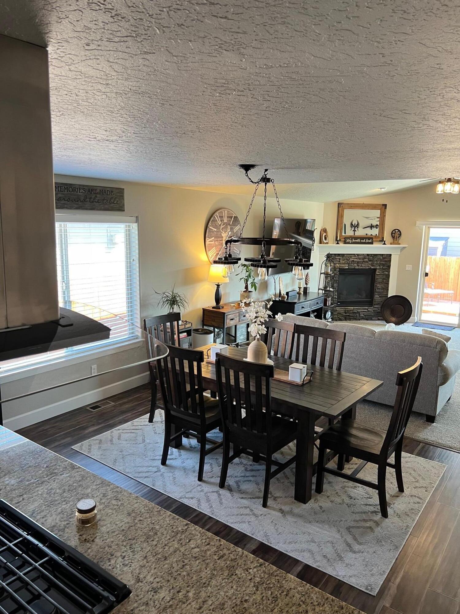 2562 NW Greenwood Avenue