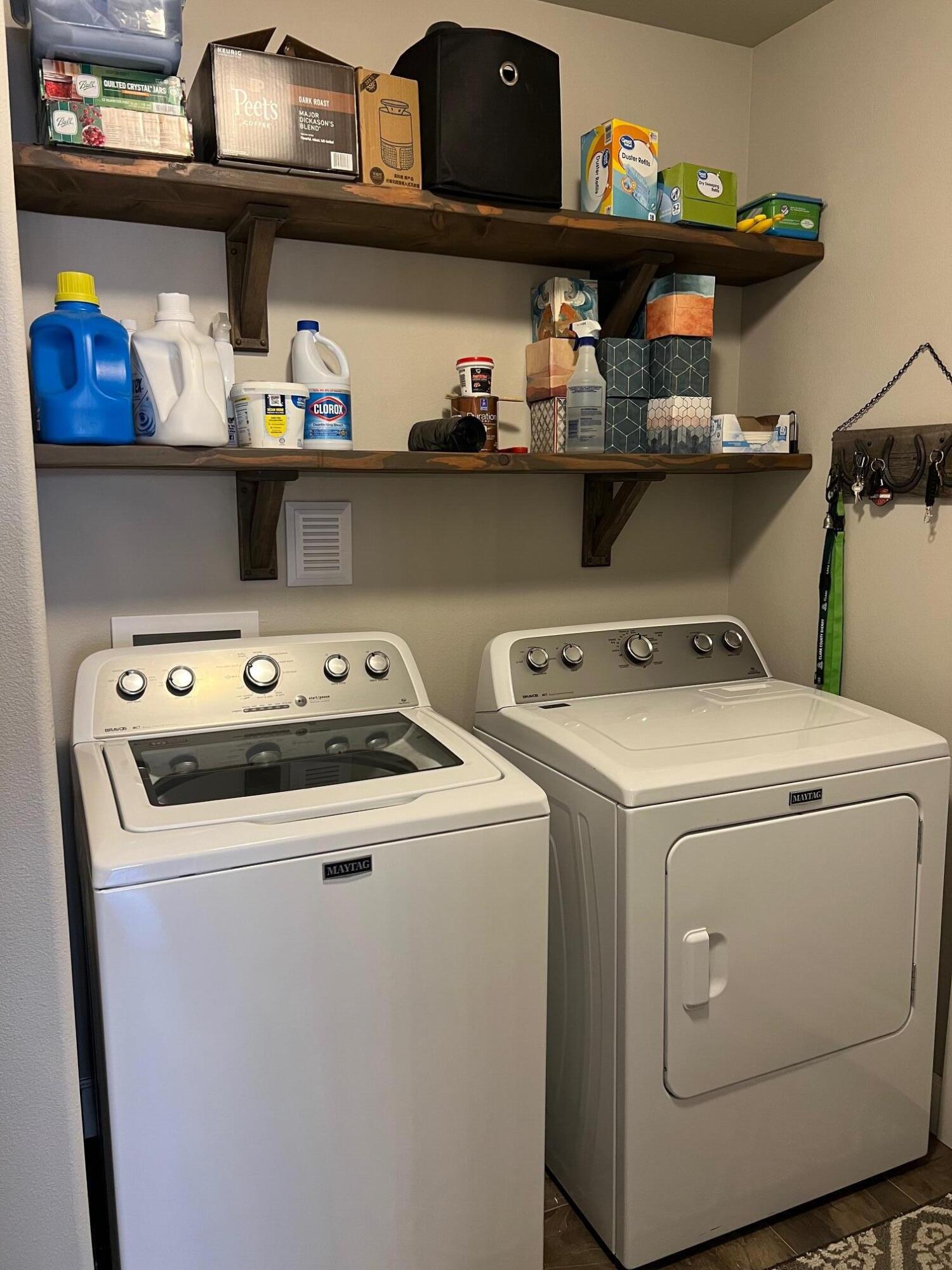 2562 NW Greenwood Avenue