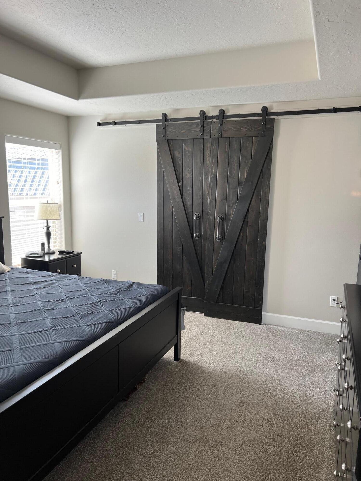 2562 NW Greenwood Avenue