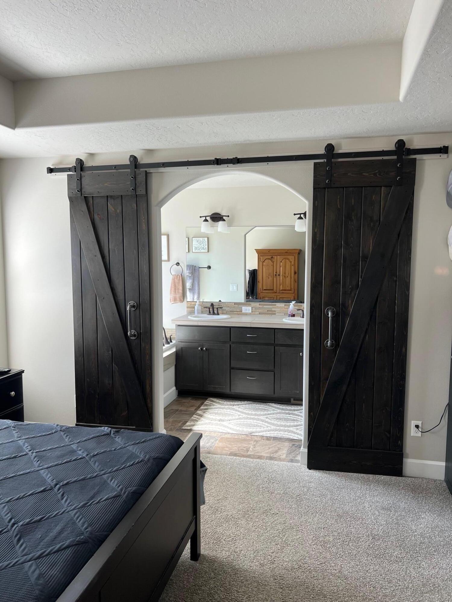 2562 NW Greenwood Avenue