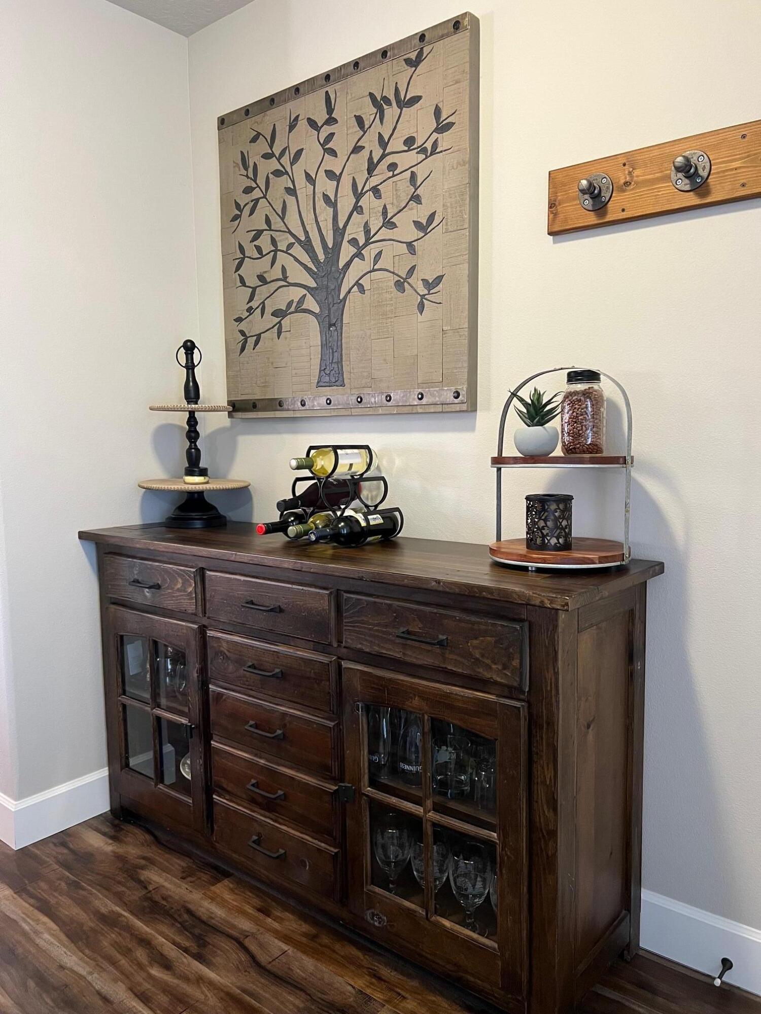 2562 NW Greenwood Avenue