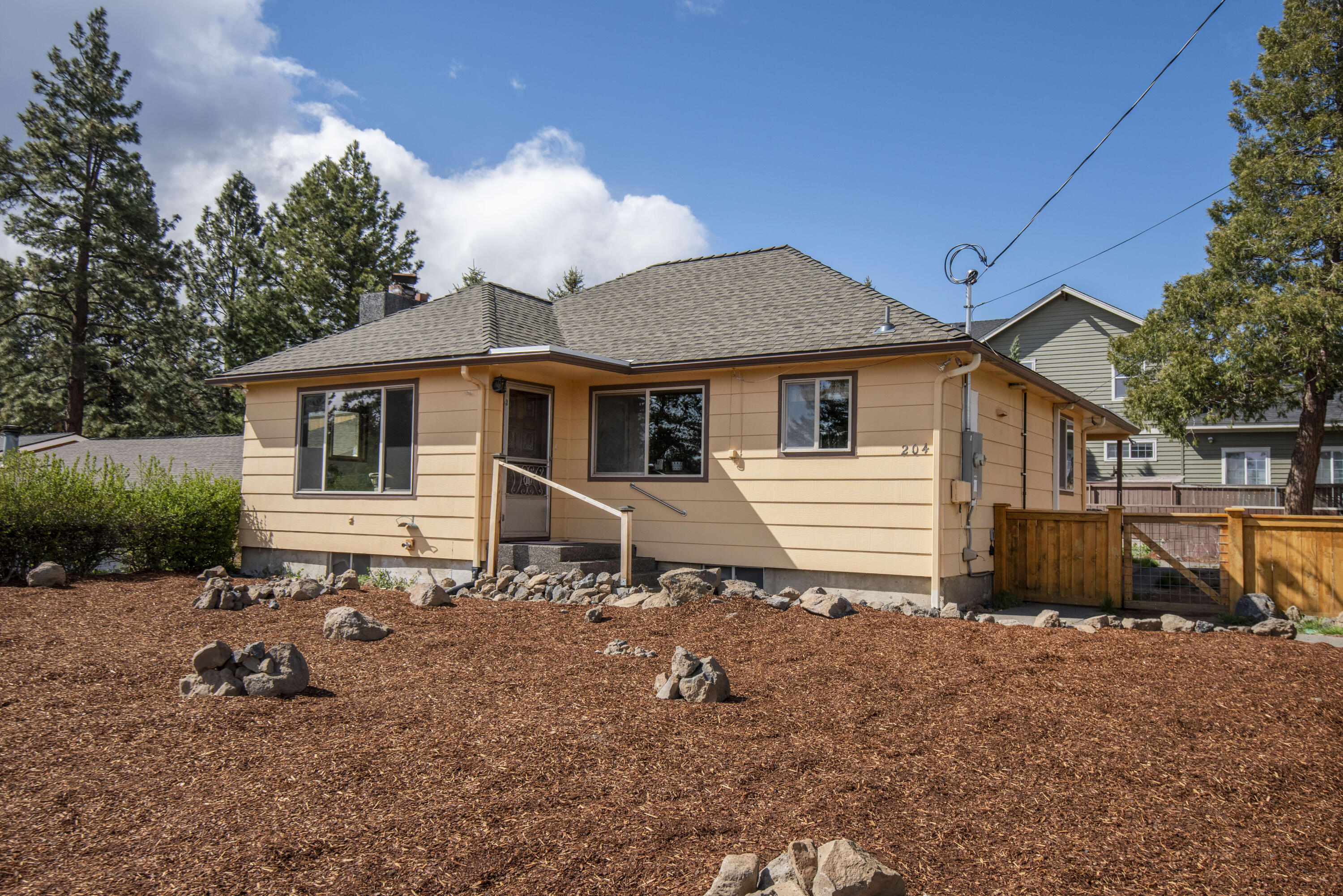 204 NW Wilmington Avenue