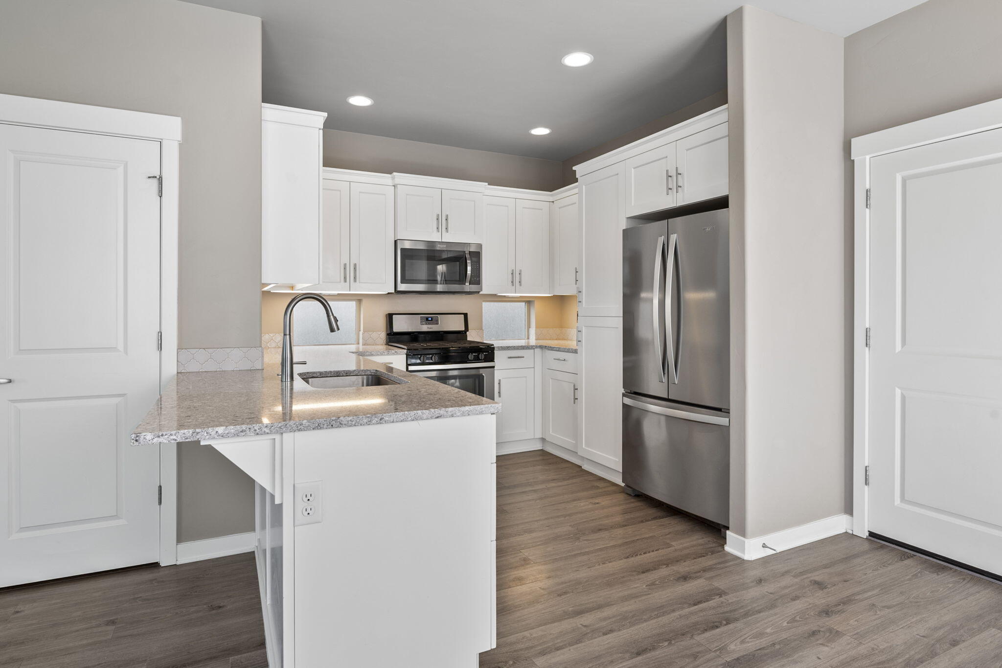 4362 SW Canal Boulevard