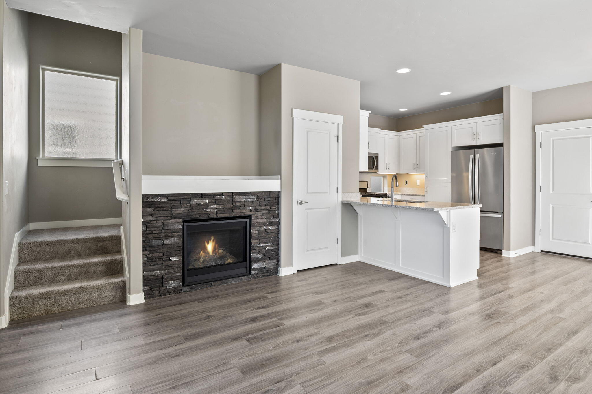 4362 SW Canal Boulevard