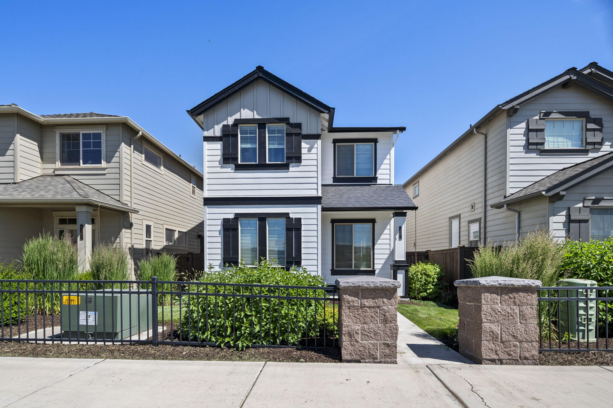 4362 SW Canal Boulevard