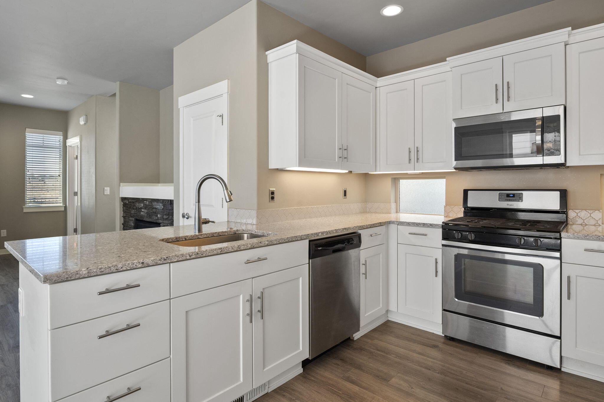 4362 SW Canal Boulevard