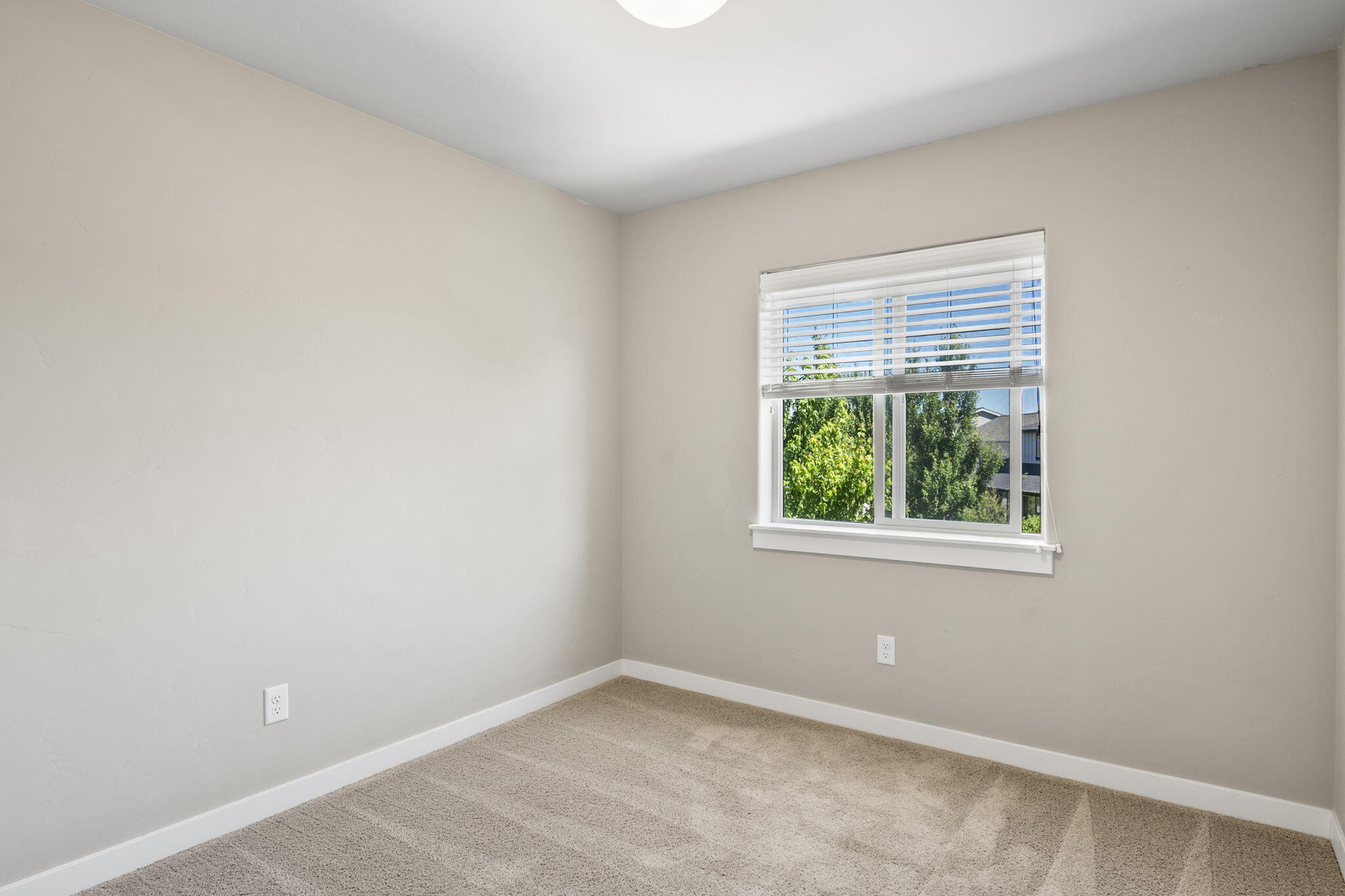 4362 SW Canal Boulevard