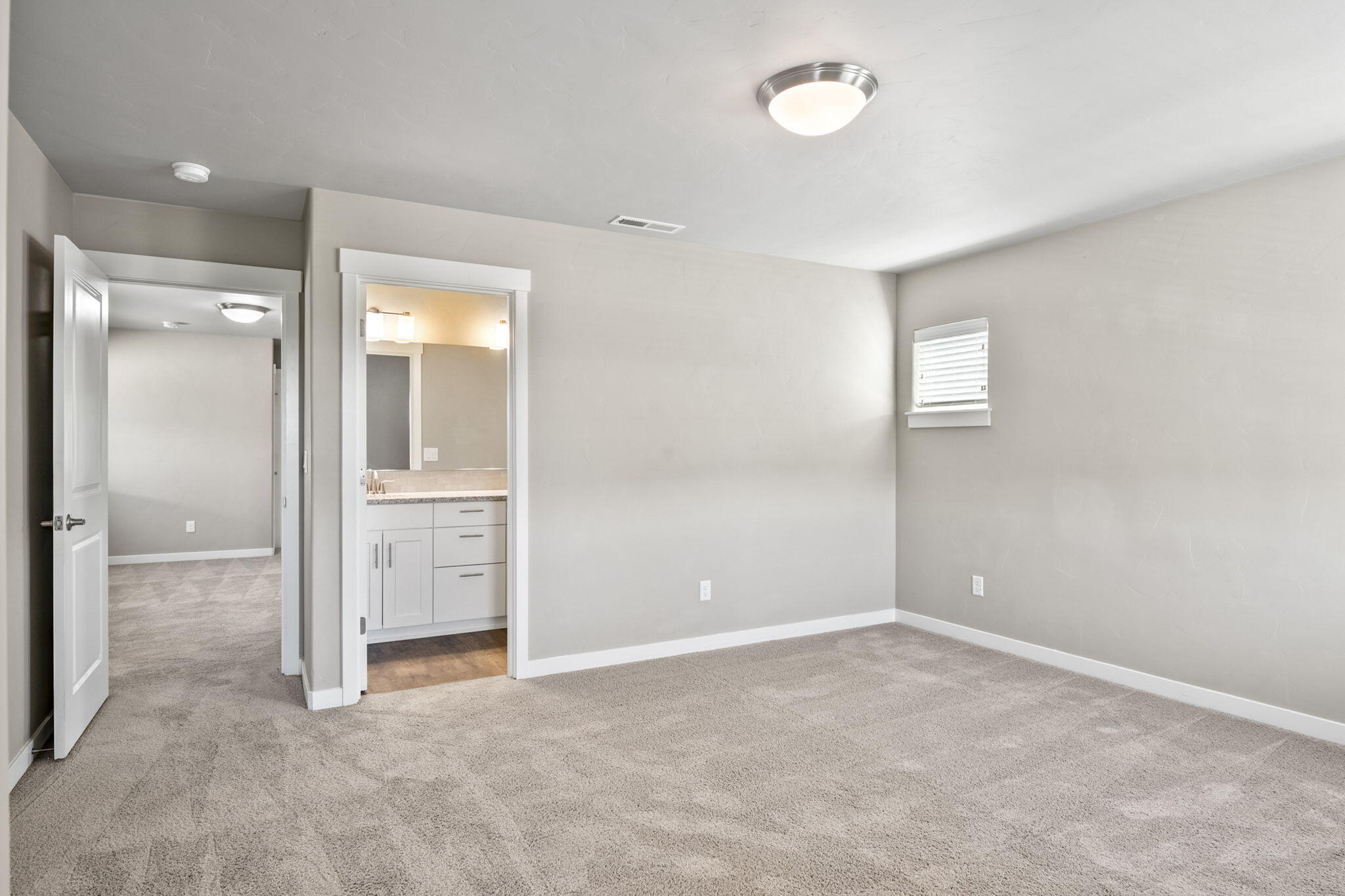 4362 SW Canal Boulevard