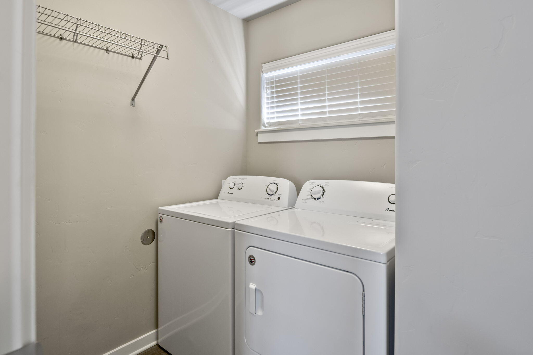 4362 SW Canal Boulevard