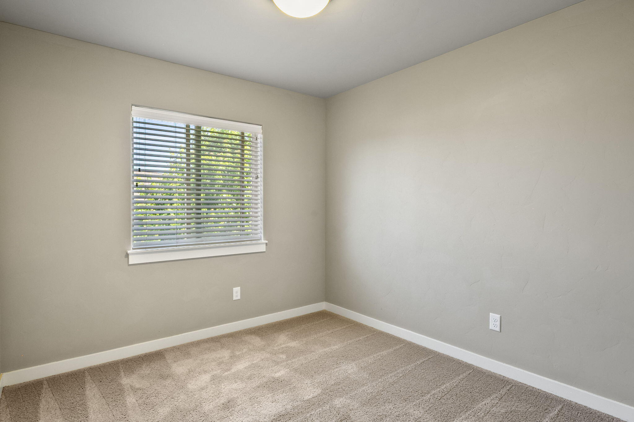 4362 SW Canal Boulevard