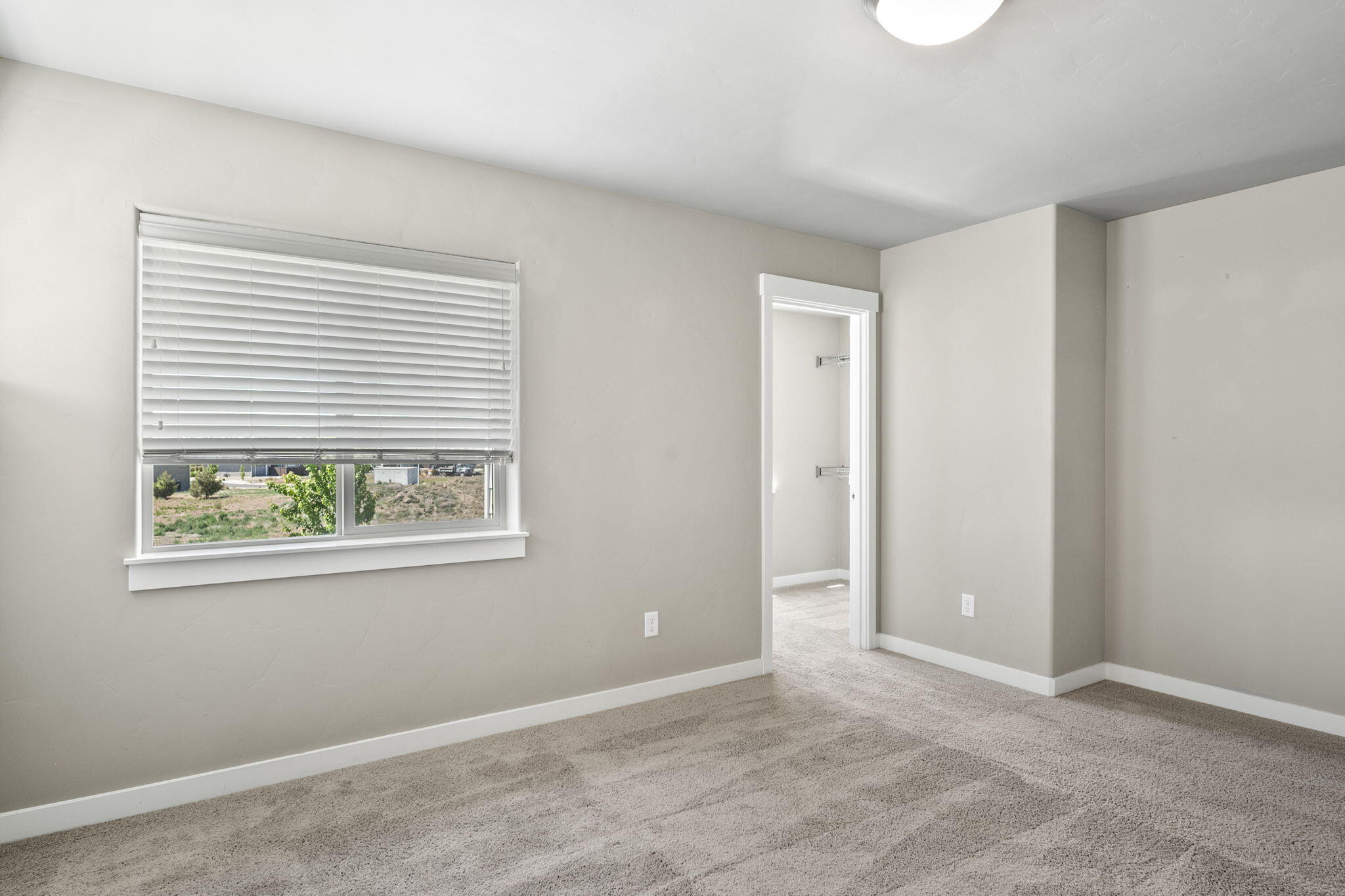 4362 SW Canal Boulevard