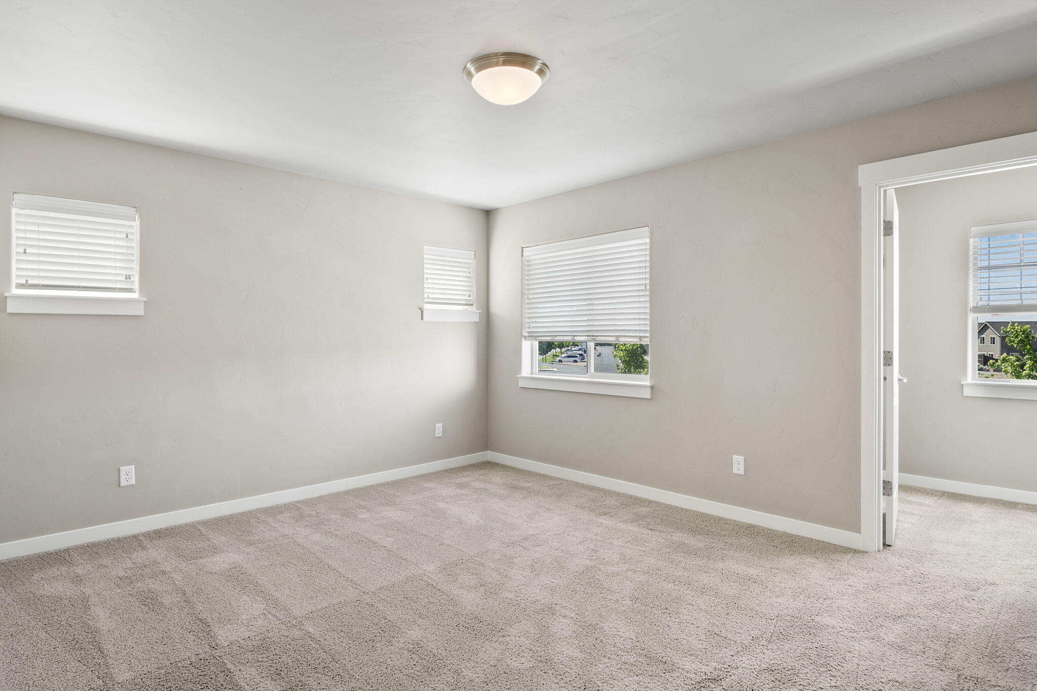 4362 SW Canal Boulevard