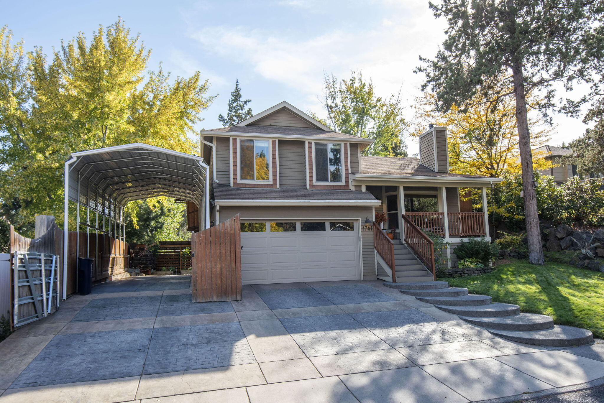 1741 NE Cackler Lane