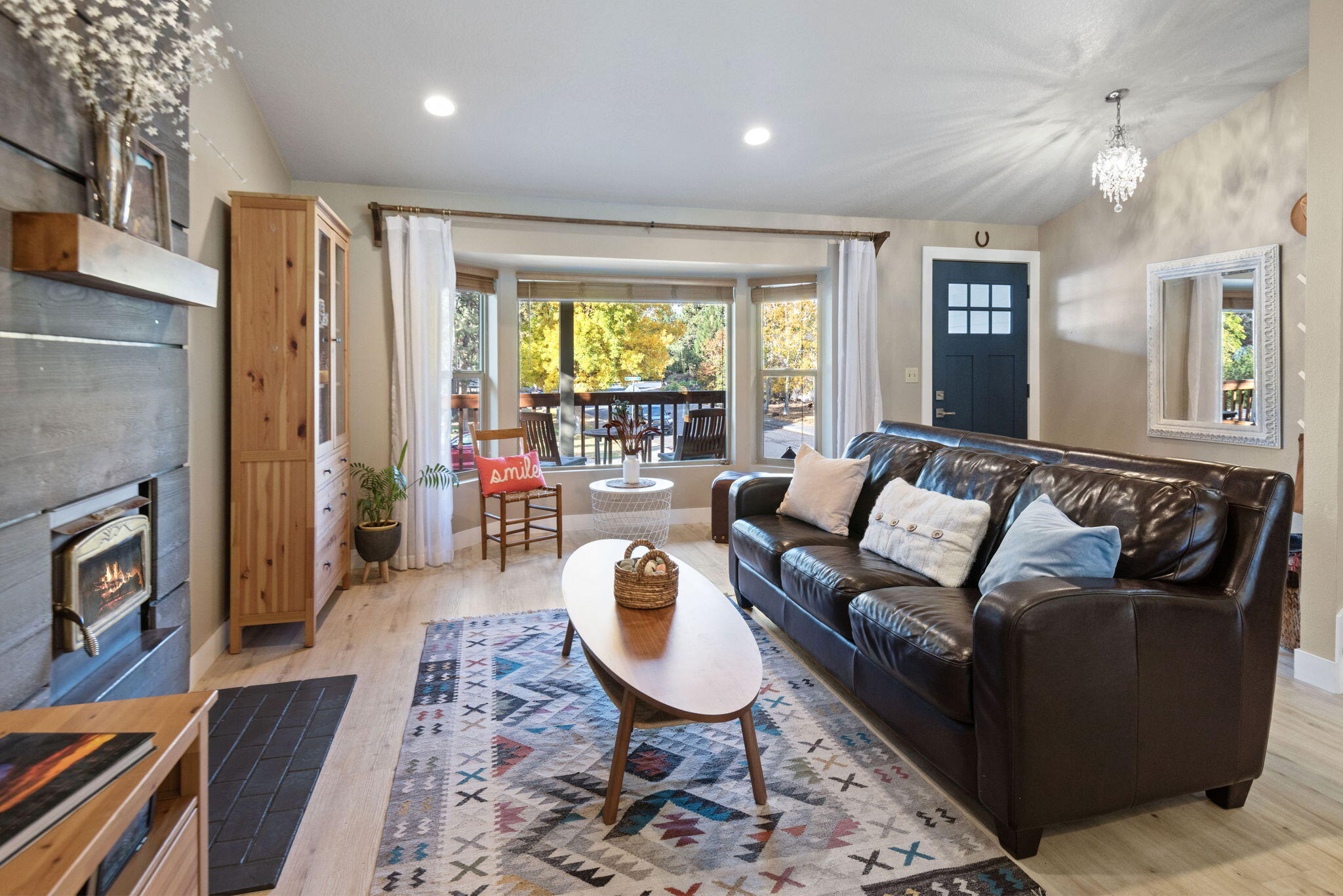 1741 NE Cackler Lane