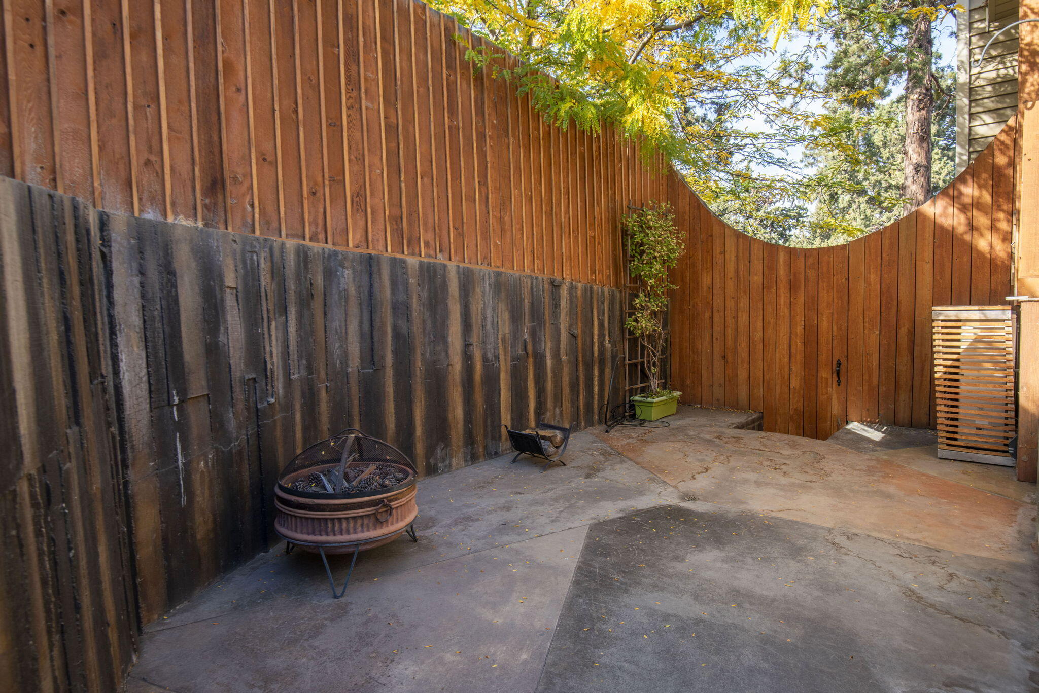 1741 NE Cackler Lane