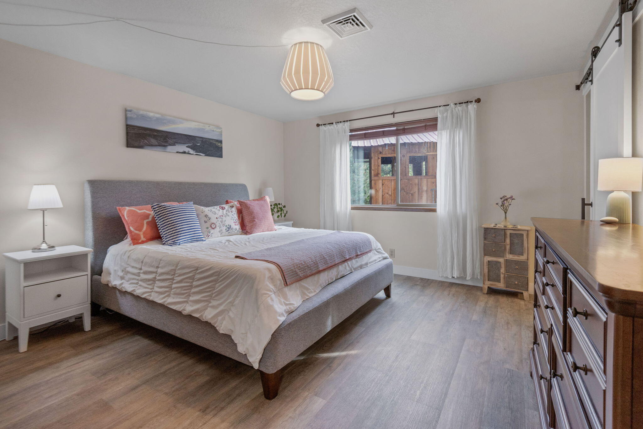 1741 NE Cackler Lane