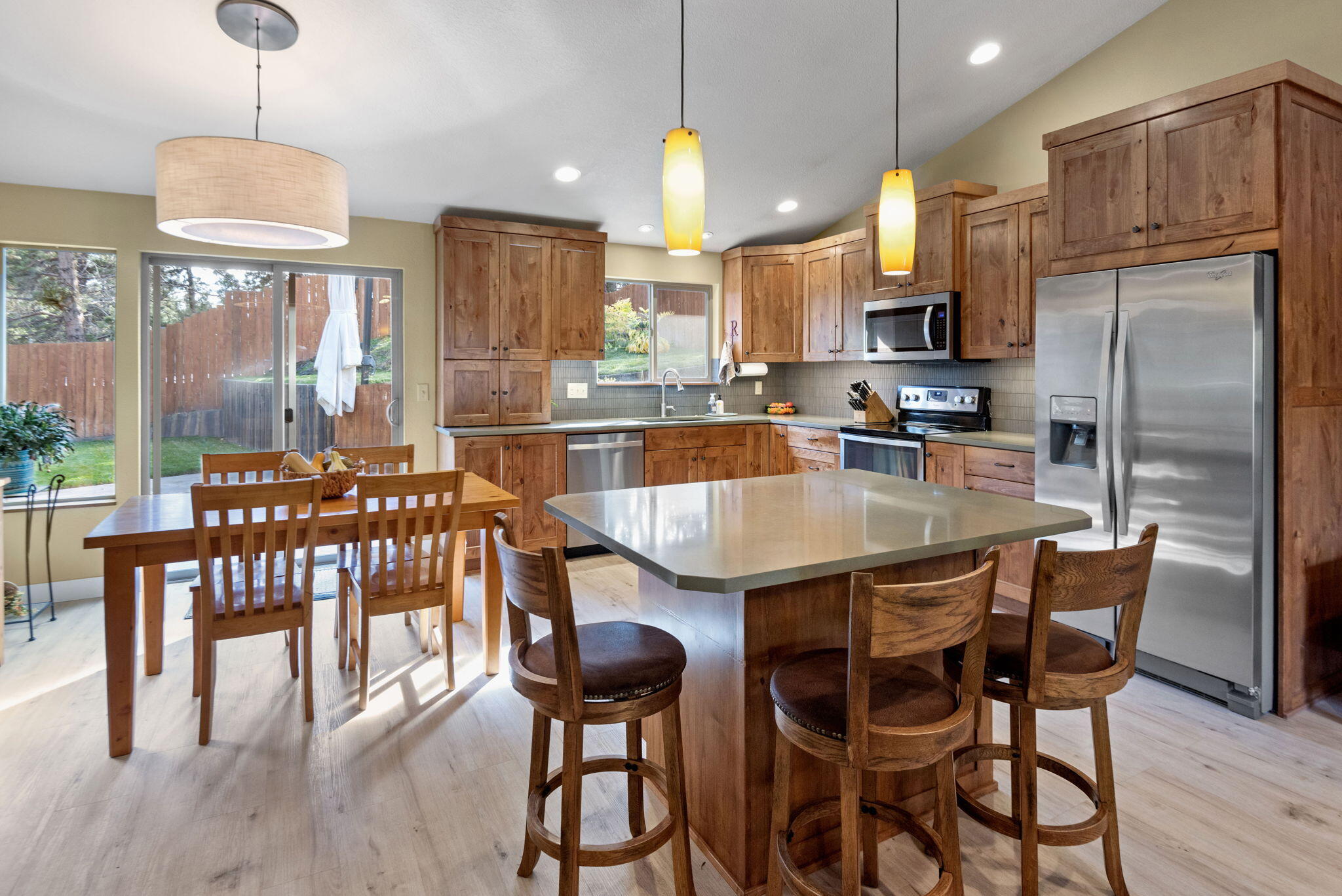 1741 NE Cackler Lane