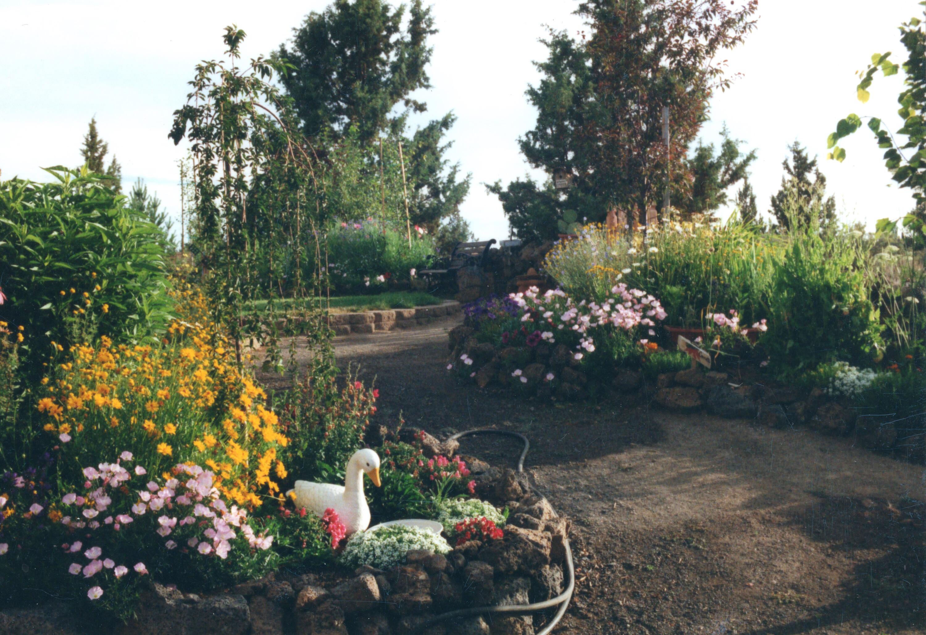 1100 NE Locksley Drive