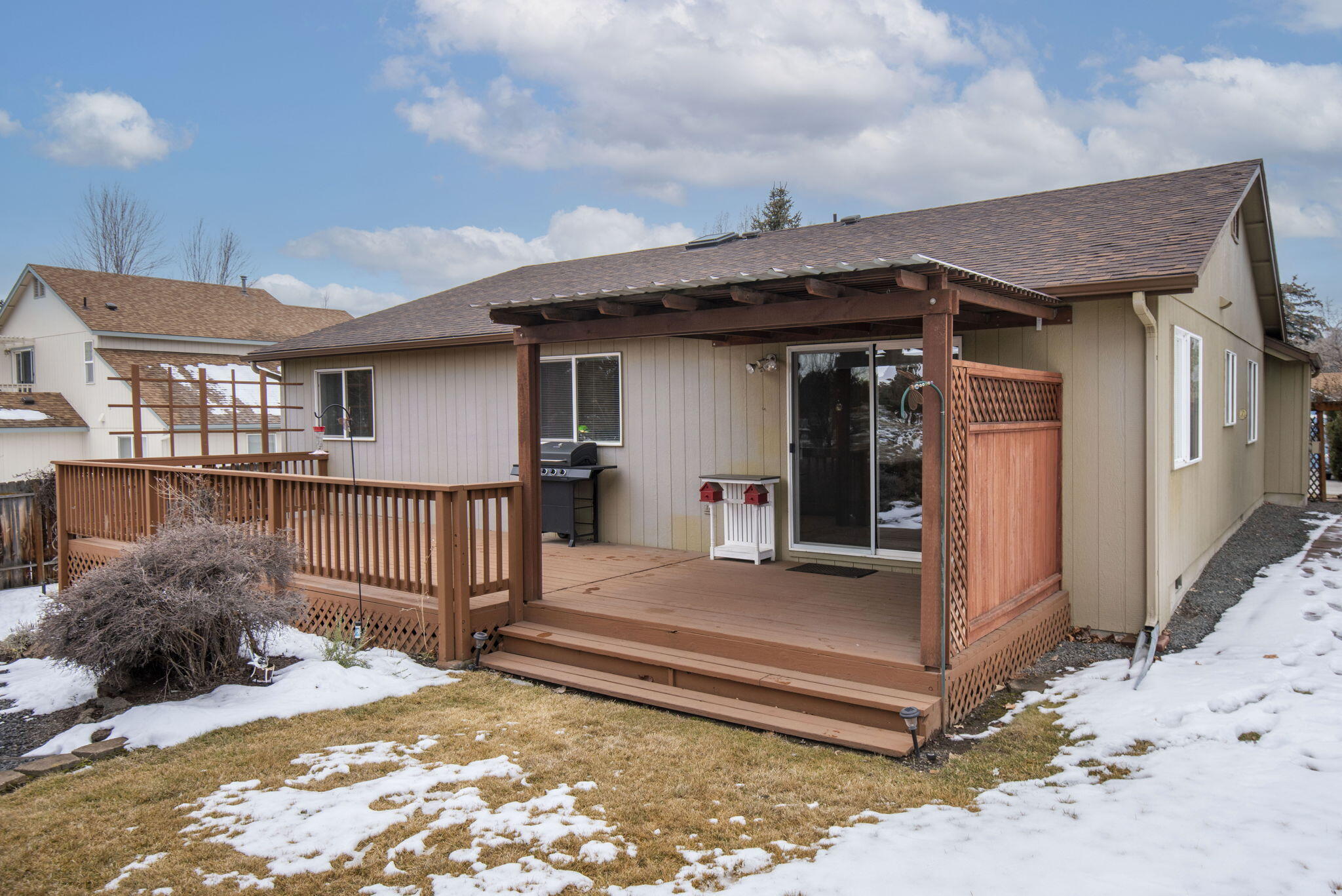 1100 NE Locksley Drive