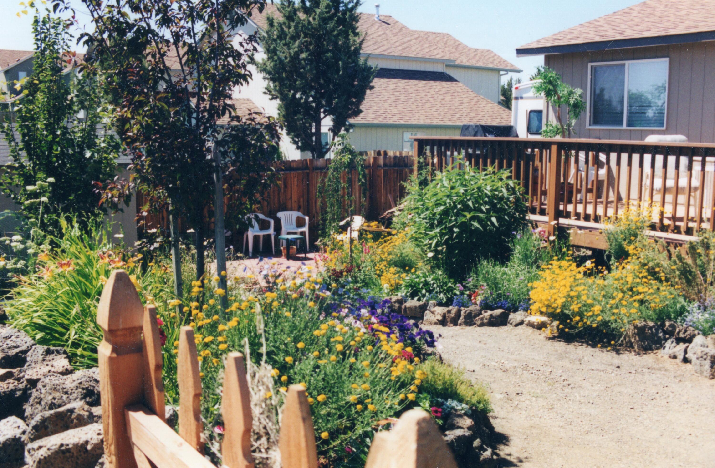 1100 NE Locksley Drive