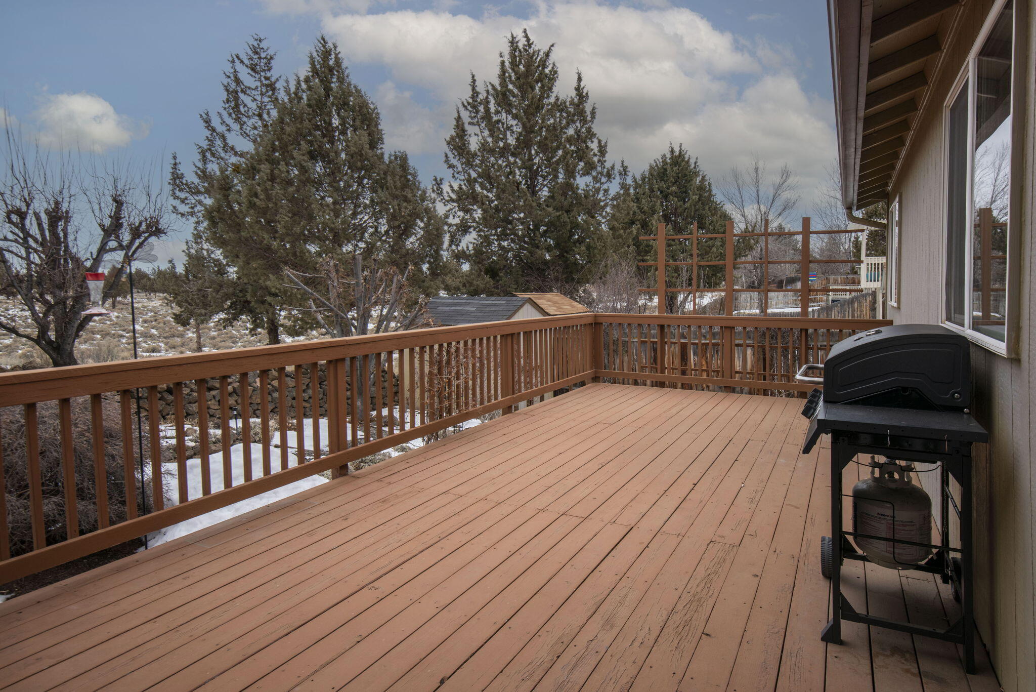 1100 NE Locksley Drive