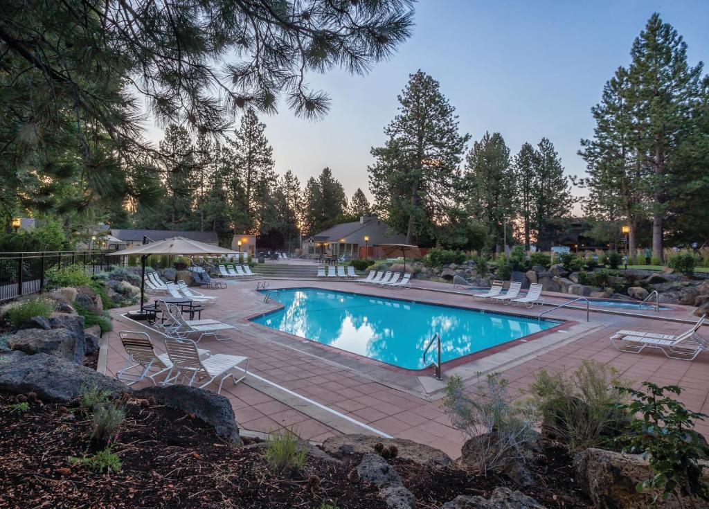 18575 SW Century Drive, 1235 B