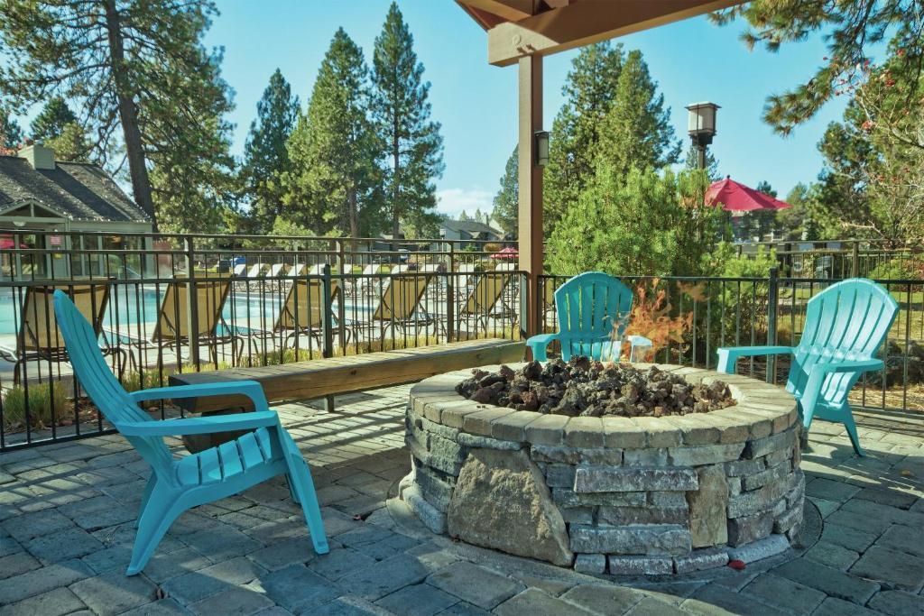 18575 SW Century Drive, 1235 B & C