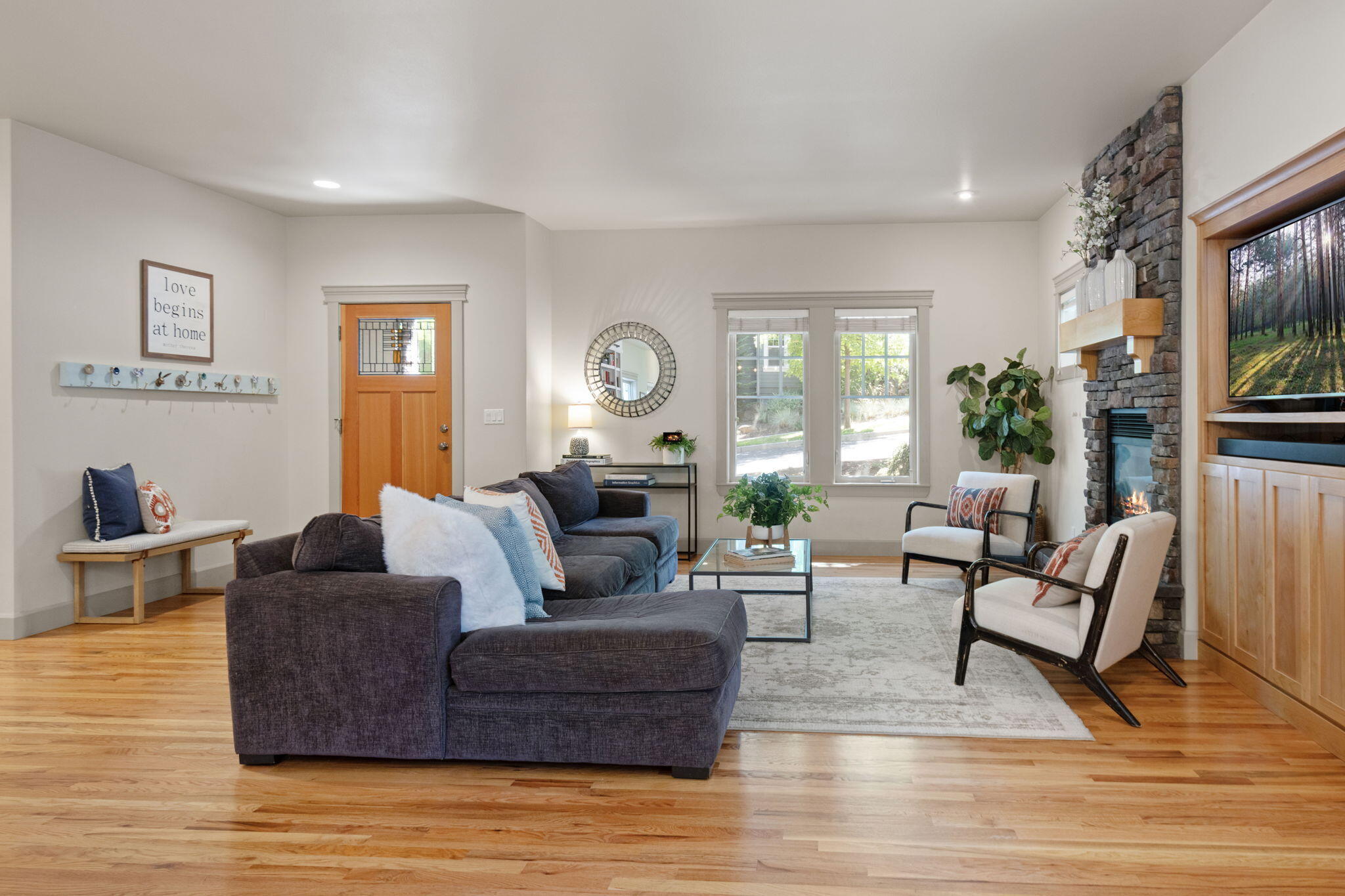 2386 NW Lemhi Pass Drive