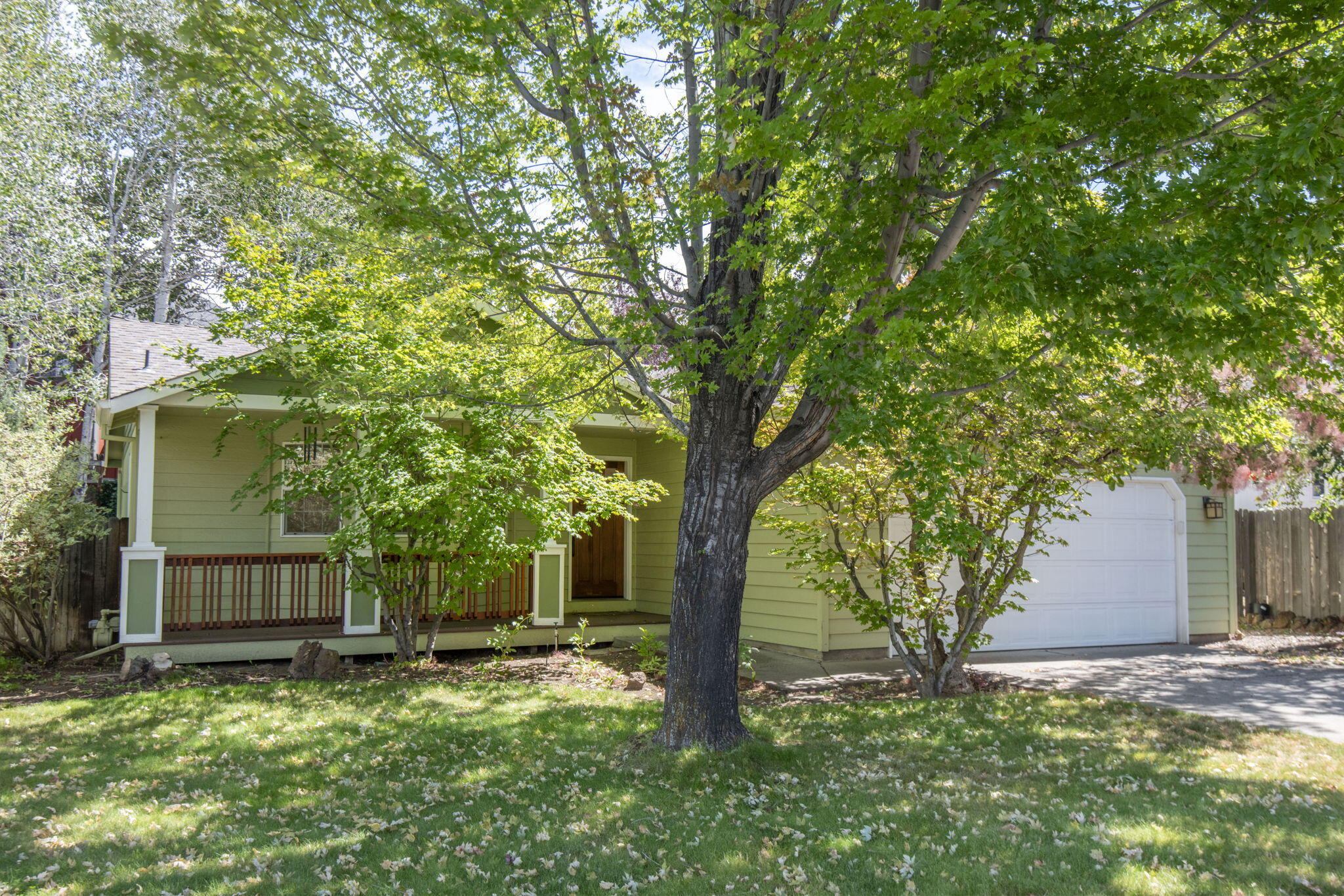 527 SW Forest Grove Drive