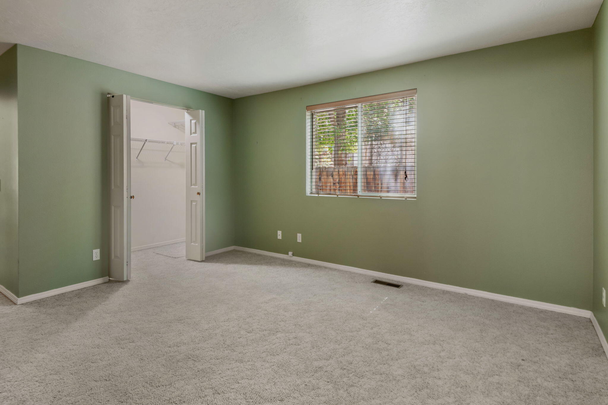 527 SW Forest Grove Drive