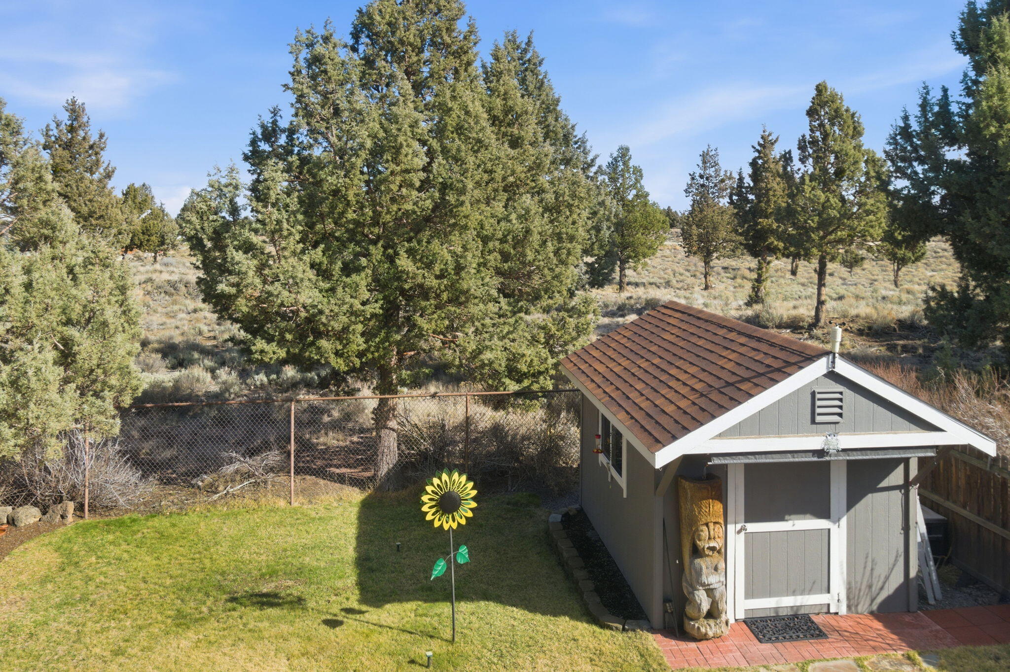 1152 NE Locksley Drive