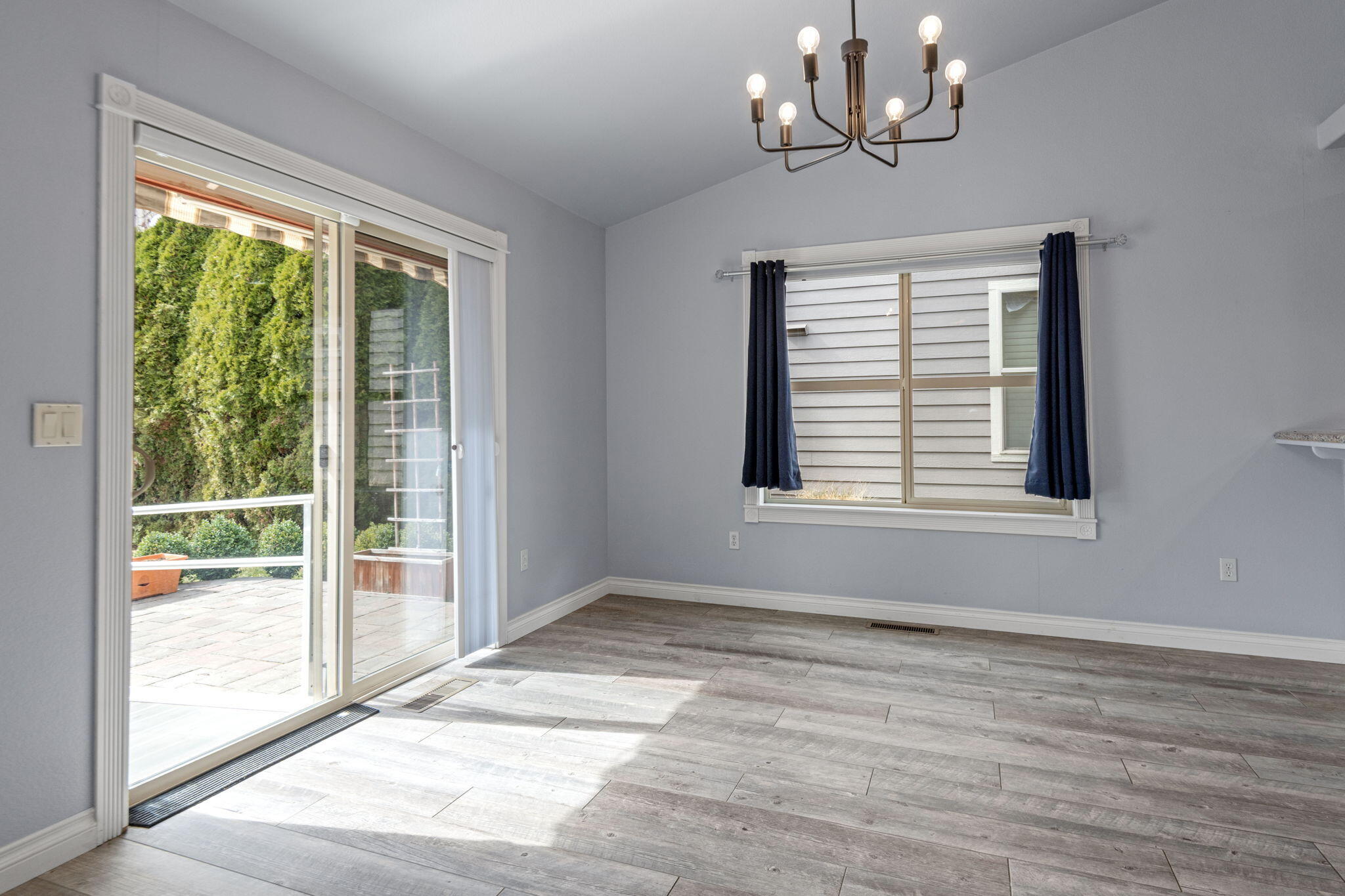 1736 NW Nickernut Place